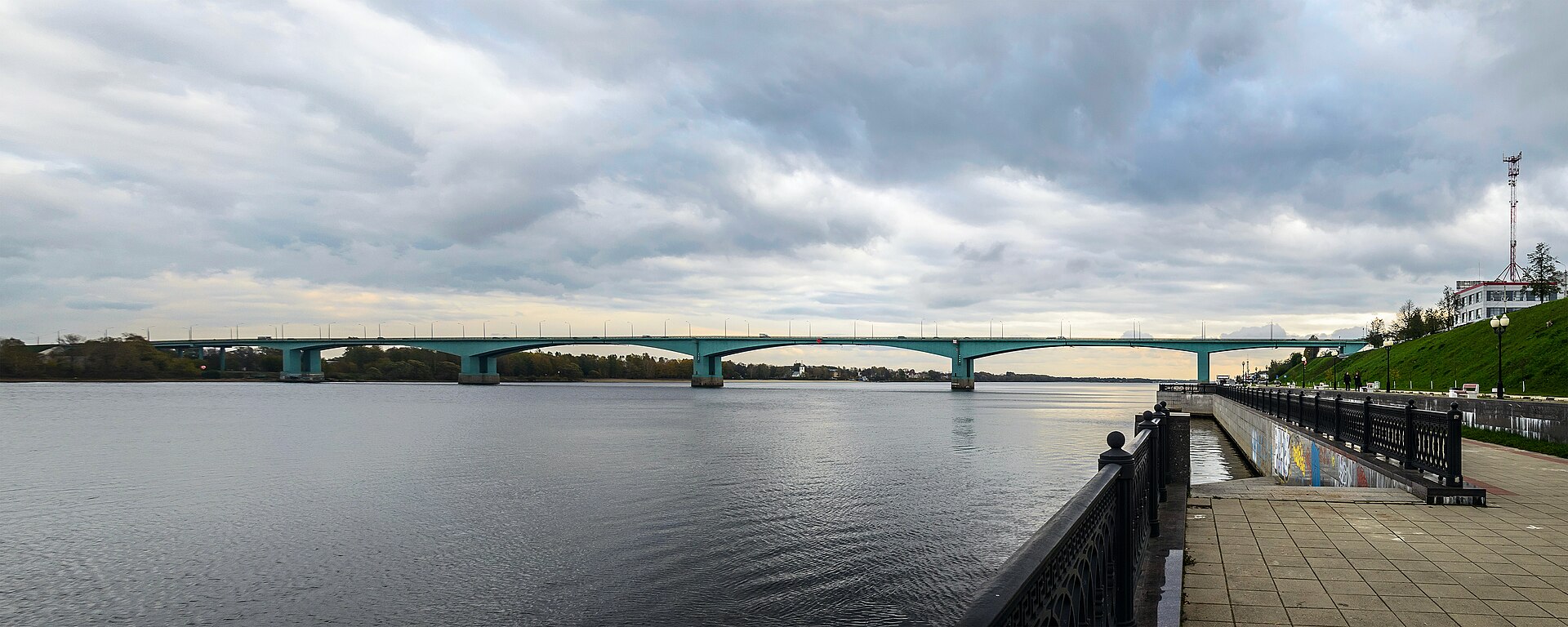 Октябрьский мост через Волгу в Ярославле — связь Заволги с городом